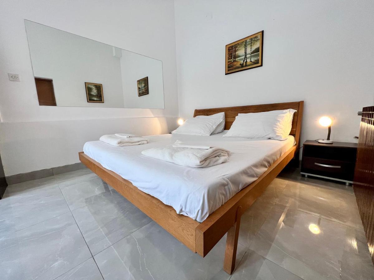 Rooms & Apartment Hegic Задар Экстерьер фото