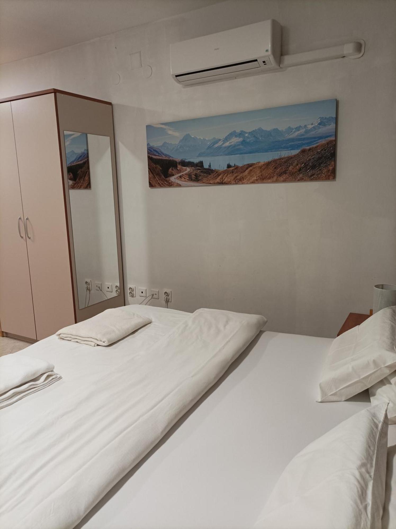 Rooms & Apartment Hegic Задар Экстерьер фото