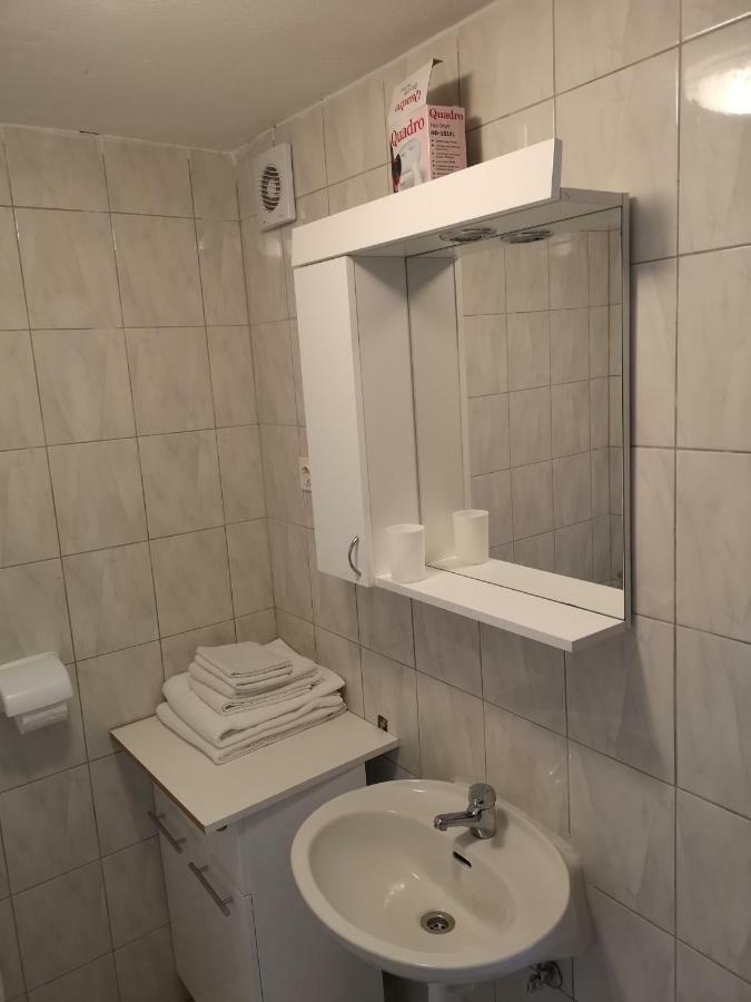 Rooms & Apartment Hegic Задар Экстерьер фото